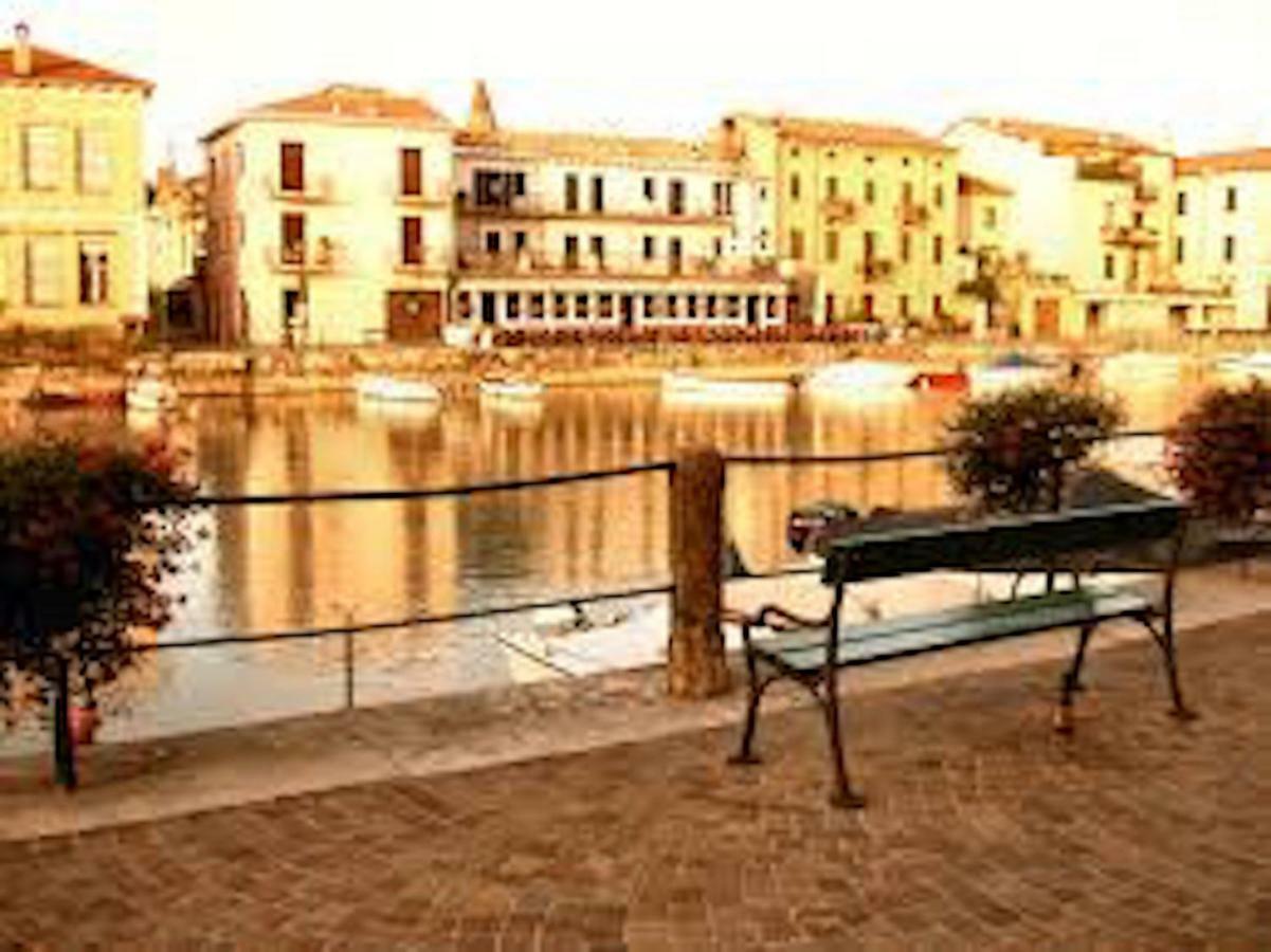 Lake moments Peschiera del Garda Buitenkant foto